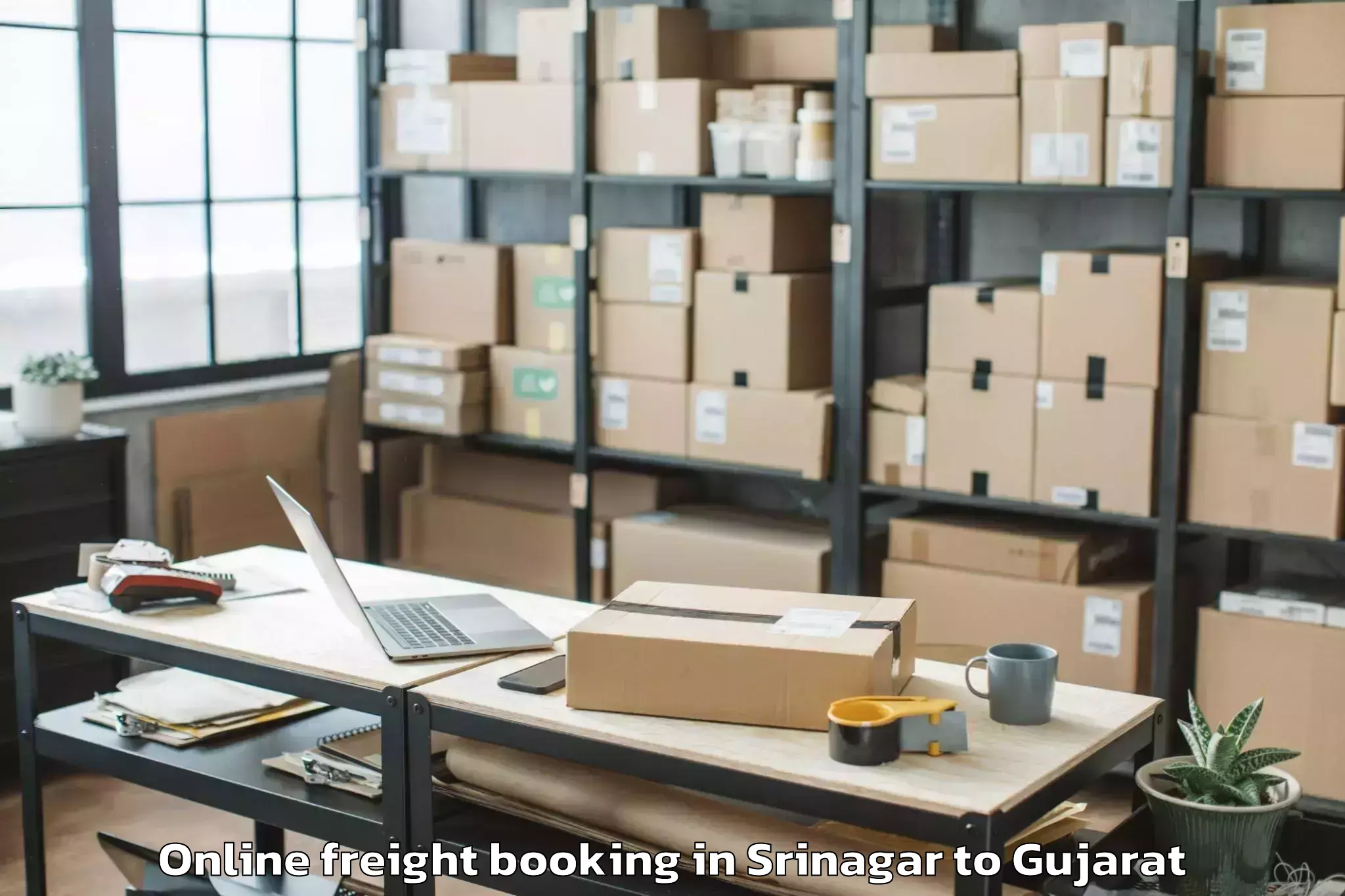 Book Srinagar to Savarkundla Online Freight Booking Online